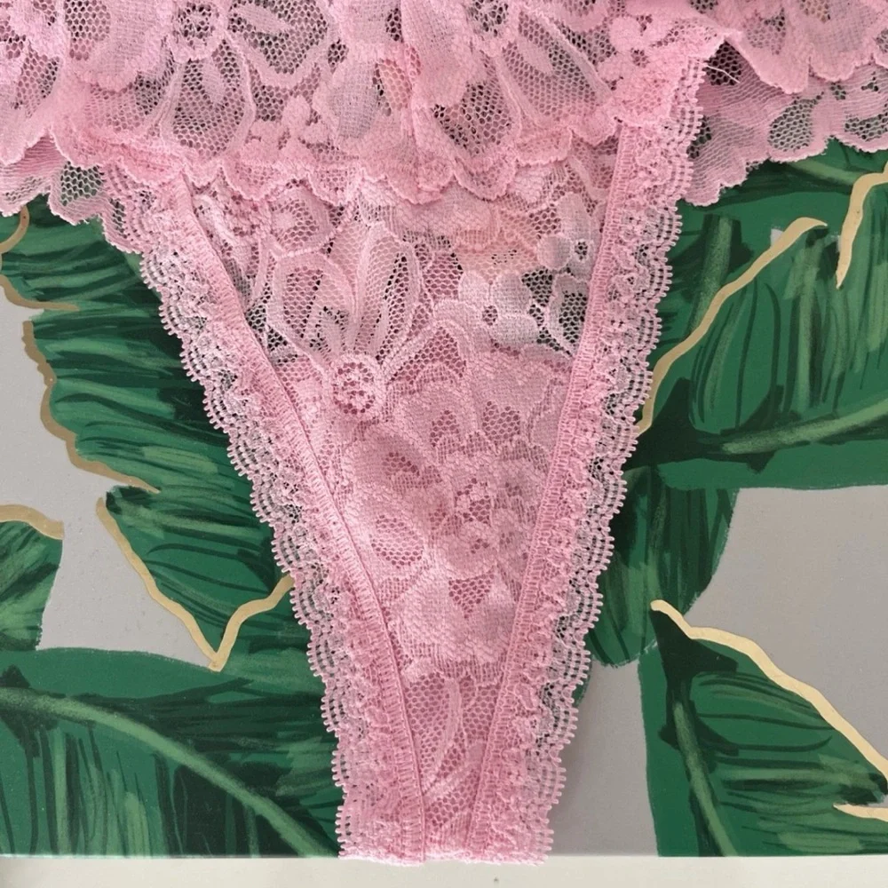 New Victorias Secret Pink Floral Sexy Thong Panty